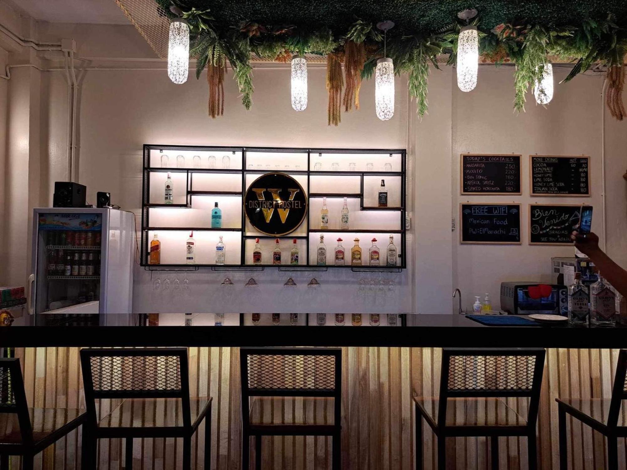W District Hostel بانكوك المظهر الخارجي الصورة